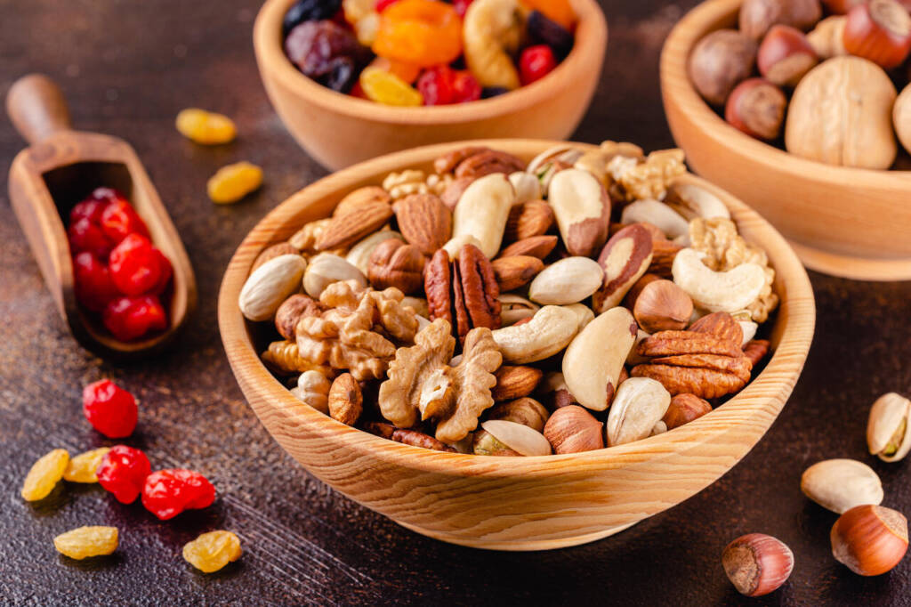 Healthy,Snack,Of,Nuts,And,Dried,Fruit.